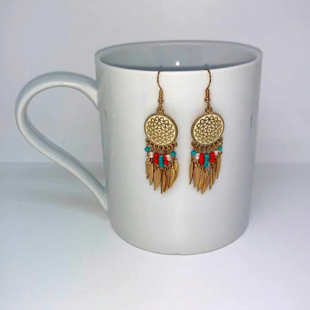 NEW boutique dreamcatcher earrings